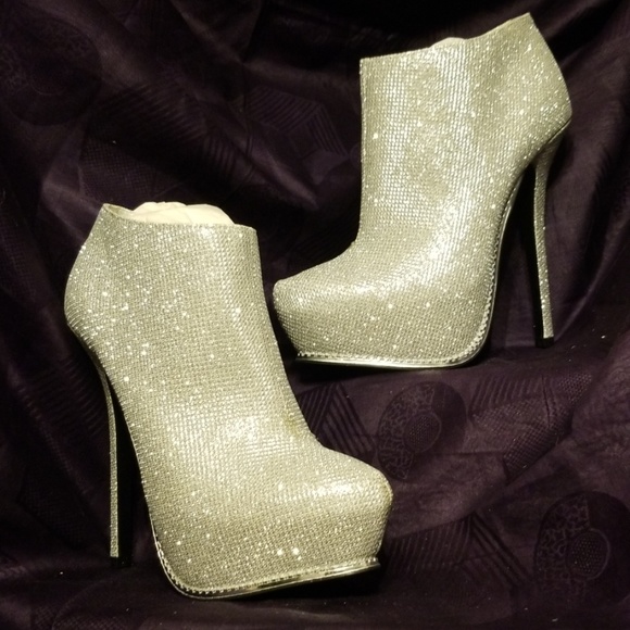 Fancy Glittery Booties - Picture 2 of 3